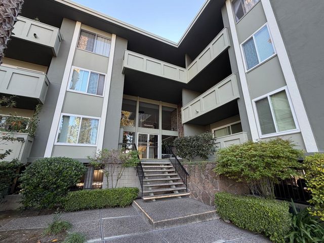 1458 Hudson Street 217, Redwood City, CA 94061