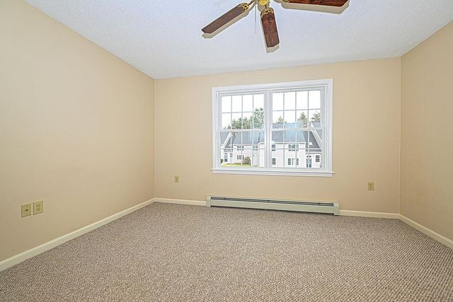 50 Brookside Dr Apt J8, Exeter, NH 03833