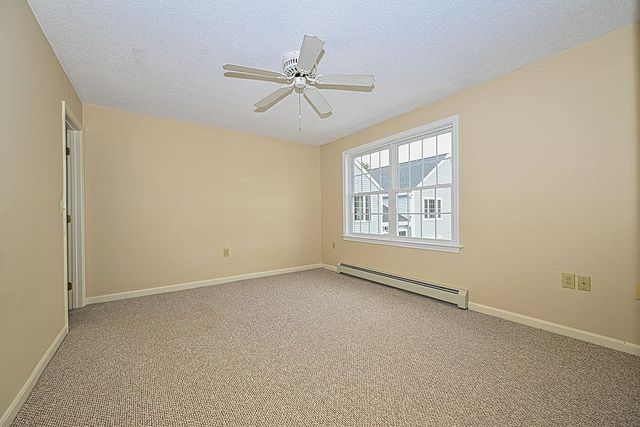 50 Brookside Dr Apt J8, Exeter, NH 03833