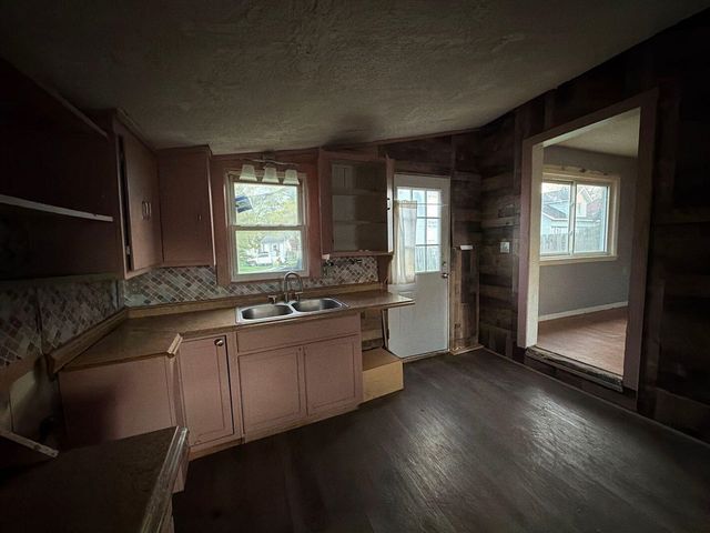 46 Oriole Road, Pontiac, MI 48341