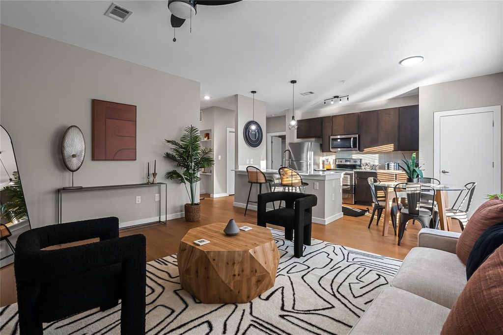 2505 Thornton RD 2312, Austin, TX 78704