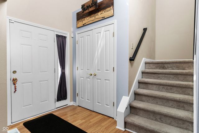 1208 Rotherham Lane, Beech Grove, IN 46107