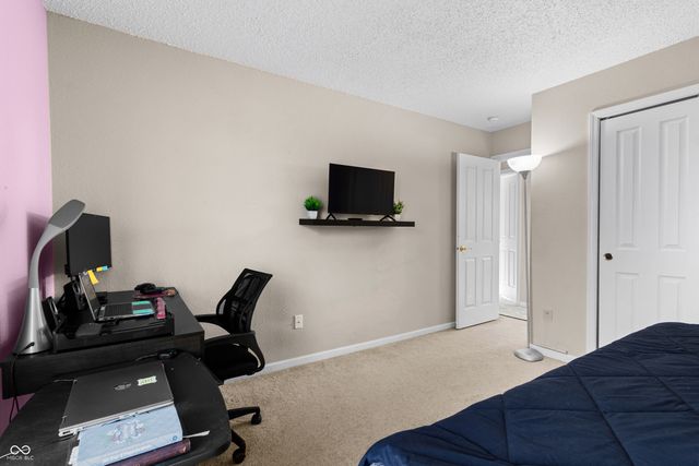 1208 Rotherham Lane, Beech Grove, IN 46107