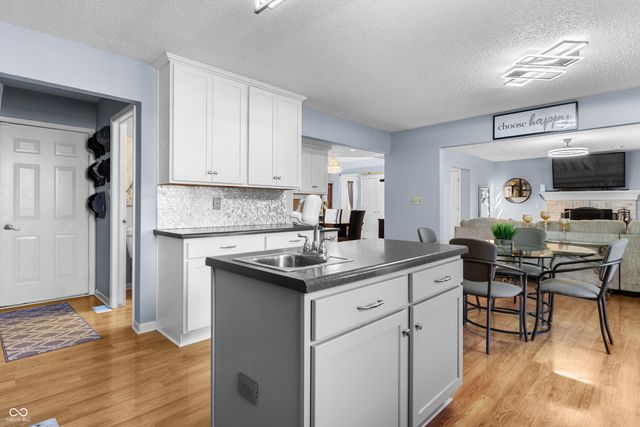 1208 Rotherham Lane, Beech Grove, IN 46107