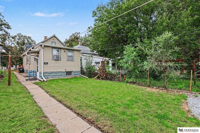 332 E Street, Lincoln, NE 68508