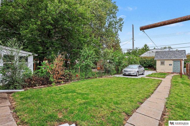 332 E Street, Lincoln, NE 68508