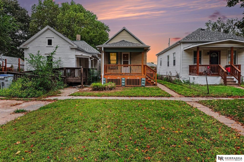 332 E Street, Lincoln, NE 68508