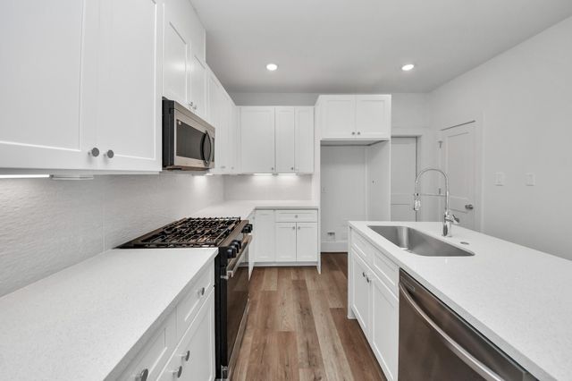 5612 Bertellis Lane, Houston, TX 77091