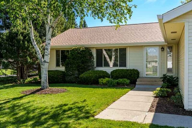 984 Rockhampton Drive, Rockford, IL 61102