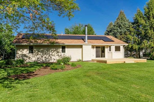 984 Rockhampton Drive, Rockford, IL 61102