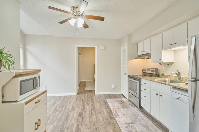 12900 Walden Road 602F, Montgomery, TX 77356