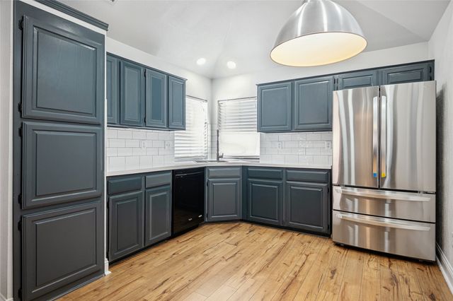 16650 Cleary Circle, Dallas, TX 75248