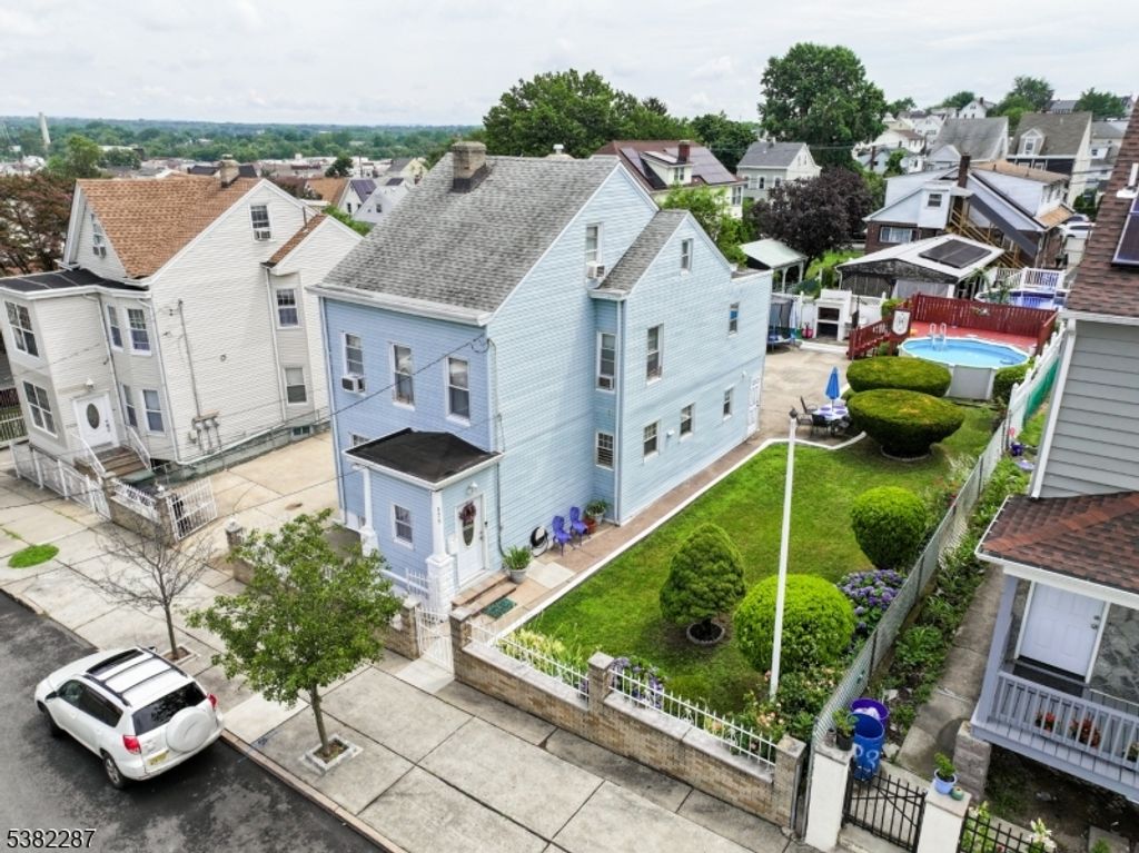 177 E 19Th St, Paterson City, NJ 07524