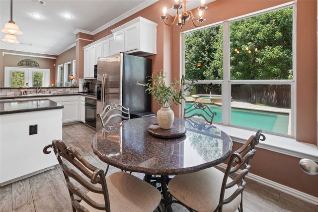 150 Fall Creek, Grapevine, TX 76051