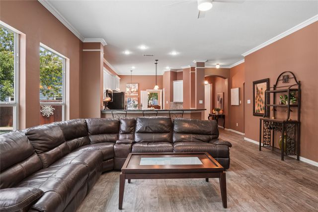 150 Fall Creek, Grapevine, TX 76051