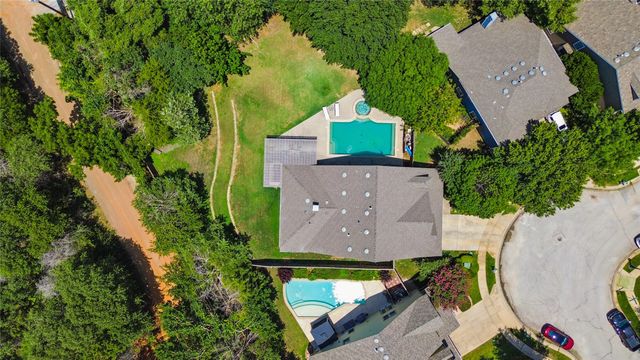 150 Fall Creek, Grapevine, TX 76051
