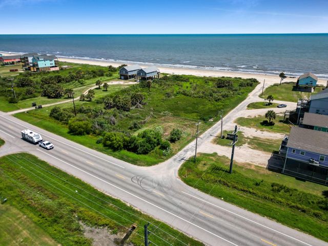 000 Gordon, Gilchrist, TX 77617