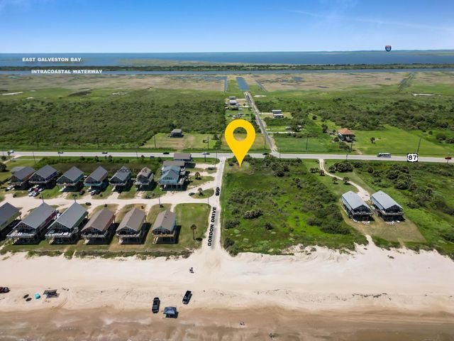 000 Gordon, Gilchrist, TX 77617