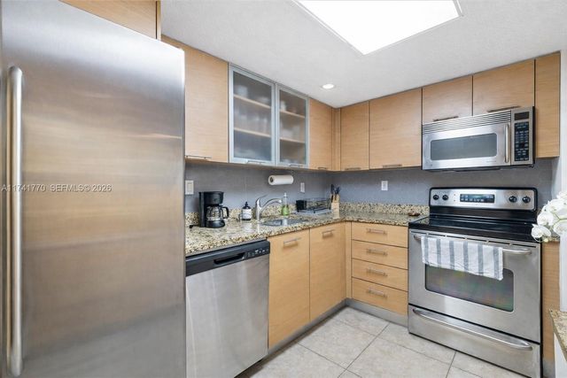 3300 NE 192nd St PH16, Aventura, FL 33180