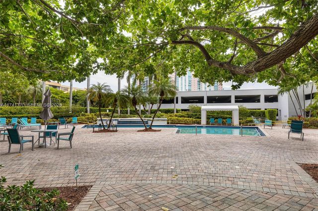 3300 NE 192nd St PH16, Aventura, FL 33180