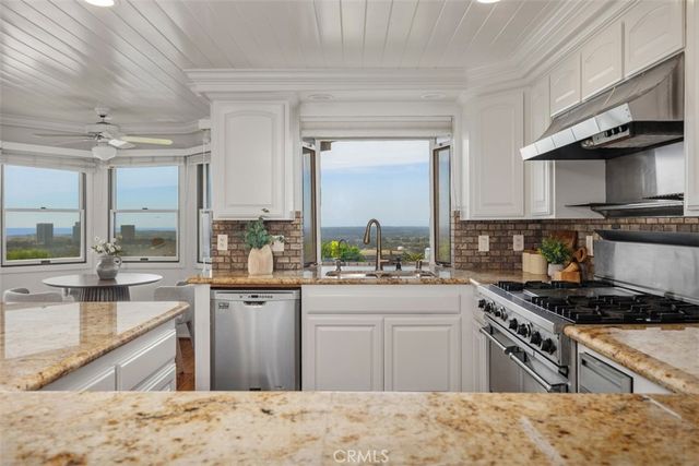 39 Harbor Ridge, Newport Beach, CA 92660