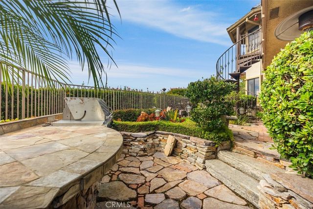 39 Harbor Ridge, Newport Beach, CA 92660