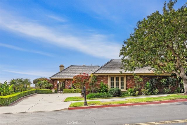 39 Harbor Ridge, Newport Beach, CA 92660