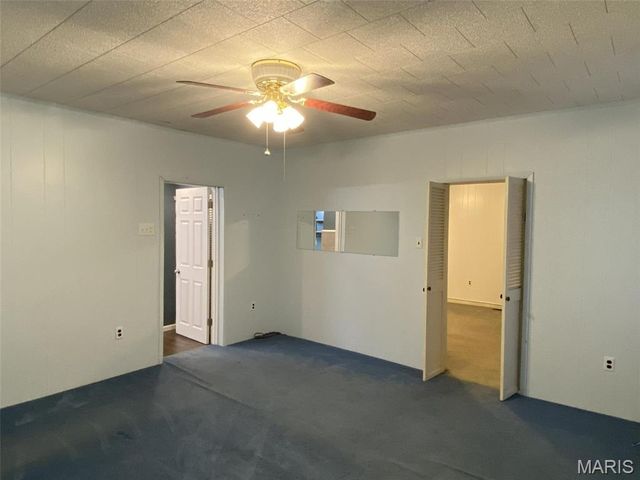 10 E Washington Street, Freeburg, IL 62243