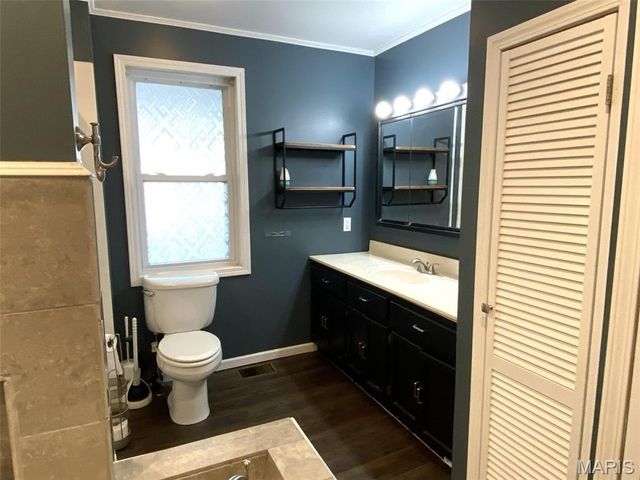 10 E Washington Street, Freeburg, IL 62243