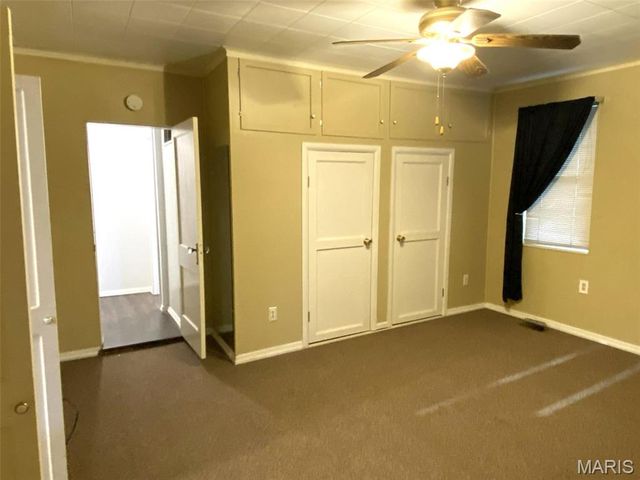 10 E Washington Street, Freeburg, IL 62243