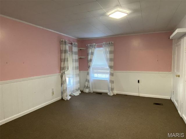 10 E Washington Street, Freeburg, IL 62243