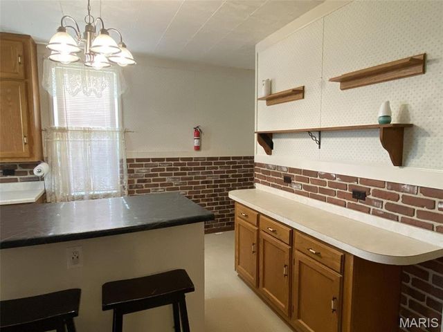 10 E Washington Street, Freeburg, IL 62243