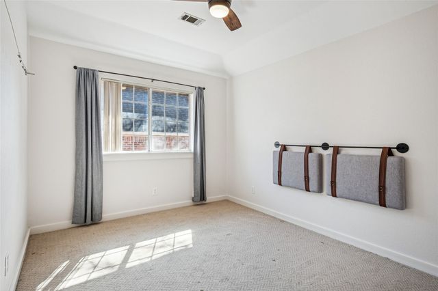 2718 Hidden Lake Drive, Grapevine, TX 76051