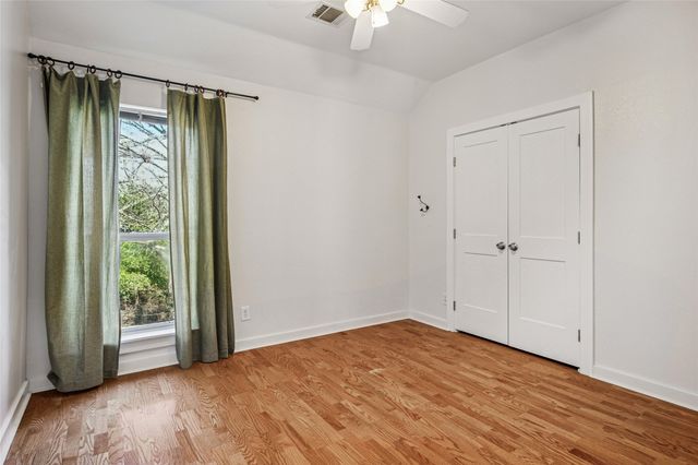 2718 Hidden Lake Drive, Grapevine, TX 76051