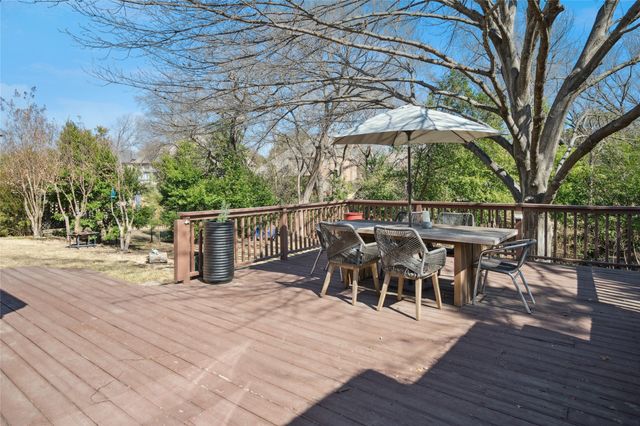 2718 Hidden Lake Drive, Grapevine, TX 76051