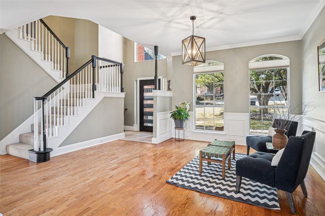 2718 Hidden Lake Drive, Grapevine, TX 76051