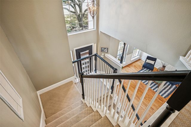 2718 Hidden Lake Drive, Grapevine, TX 76051