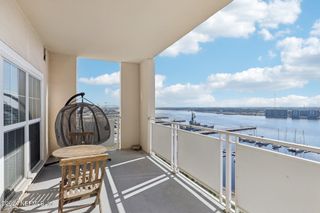400 E BAY Street, 1007, Jacksonville, FL 32202