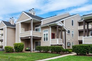 221 Broadmoor 7, Union Twp., NJ 07083