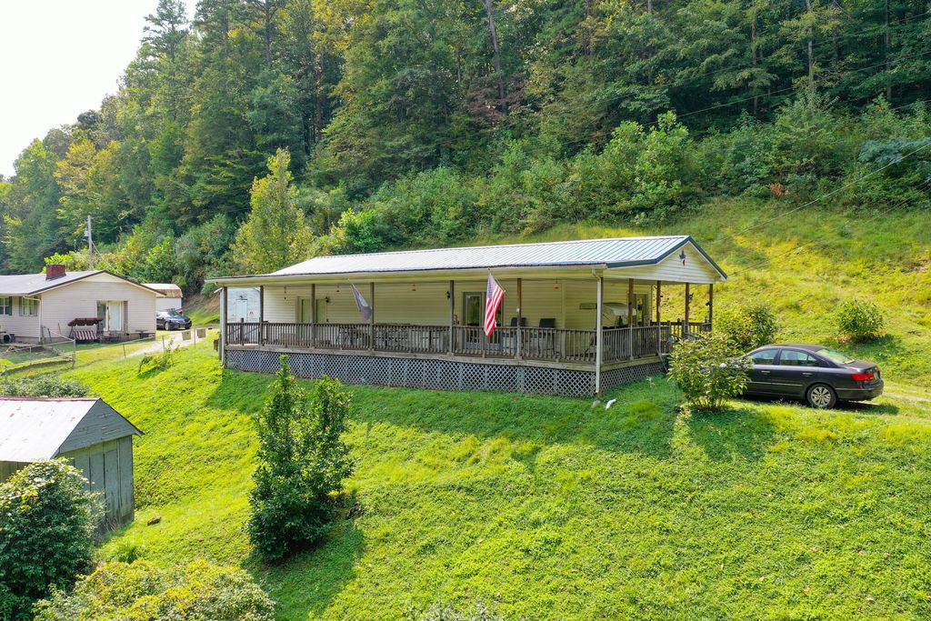 245 N Ponder Branch Road, Manchester, KY 40962