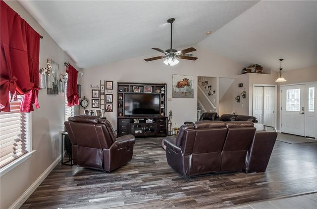 165 Hampton Place, Troy, OH 45373