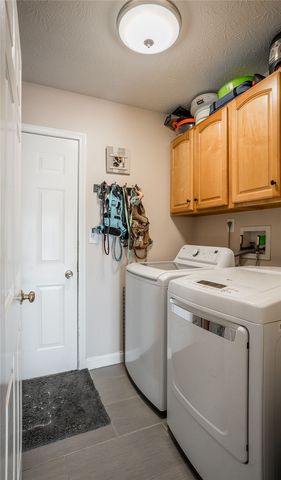 165 Hampton Place, Troy, OH 45373