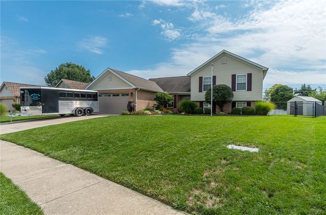 165 Hampton Place, Troy, OH 45373