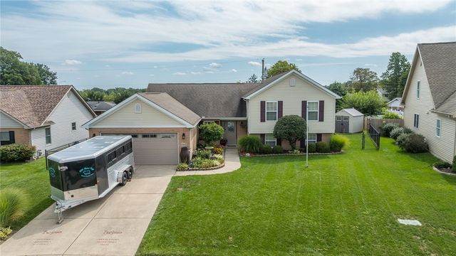 165 Hampton Place, Troy, OH 45373