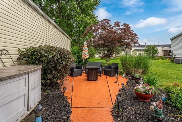 9947 Whitwick, Clarence, NY 14031