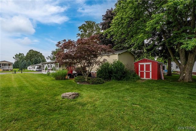 9947 Whitwick, Clarence, NY 14031
