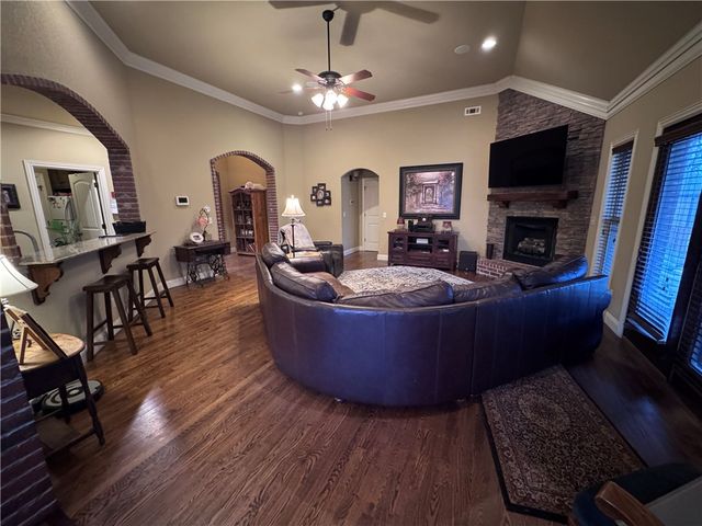 3601 NE Oaktrace Avenue, Bentonville, AR 72712