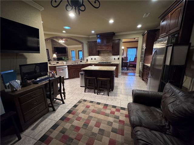 3601 NE Oaktrace Avenue, Bentonville, AR 72712