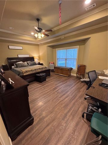 3601 NE Oaktrace Avenue, Bentonville, AR 72712