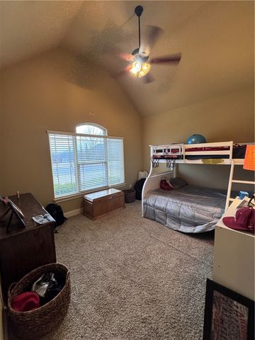 3601 NE Oaktrace Avenue, Bentonville, AR 72712